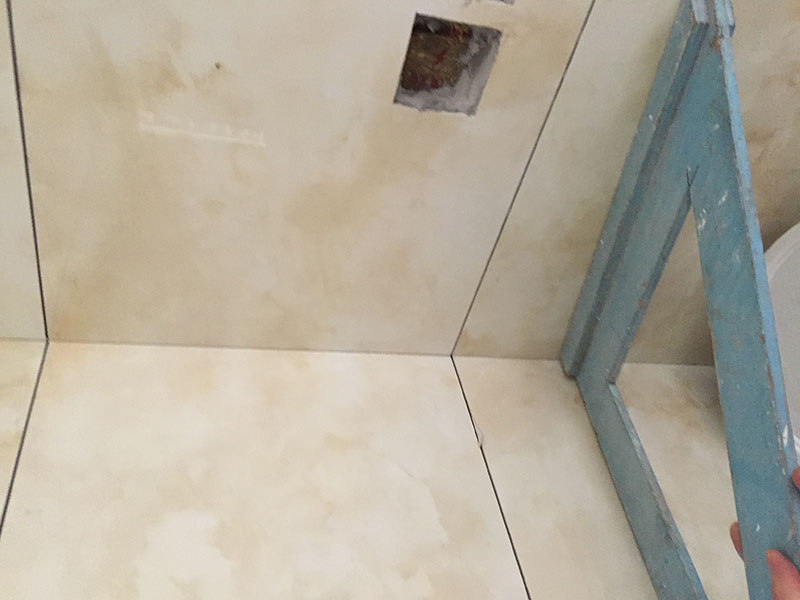 瓦工垂直检查