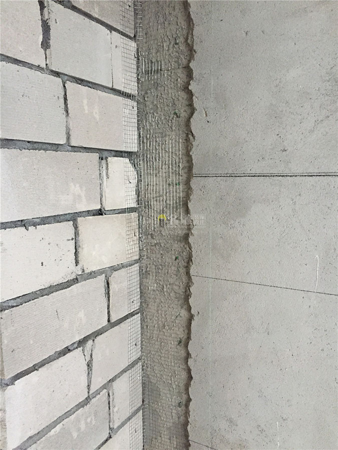 装修施工-新旧墙交接挂钢网