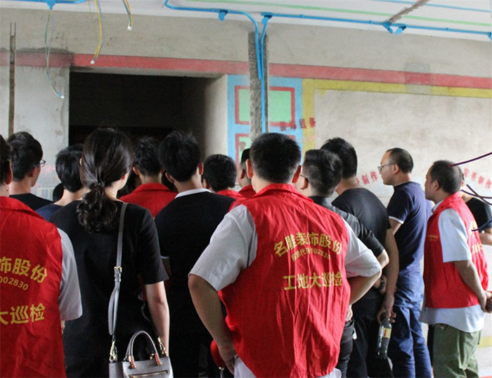 广州装修公司口碑哪家好——柳州装修助手高端家装的施工现场