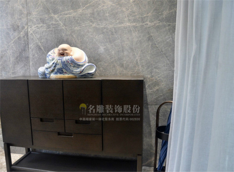 现代装修样板间：柳州装修助手装饰股份玄关装修作品
